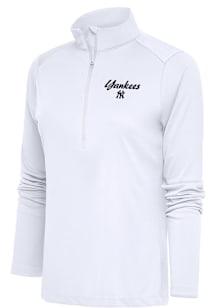 Antigua New York Yankees Womens White Tribute Detail Qtr Zip Pullover
