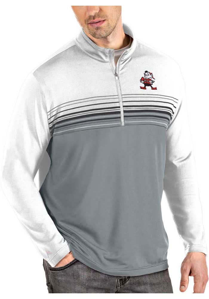 Antigua Men's Cleveland Browns Fortune Grey Quarter-Zip Pullover