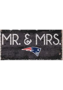 New England Patriots Mr and Mrs Sign