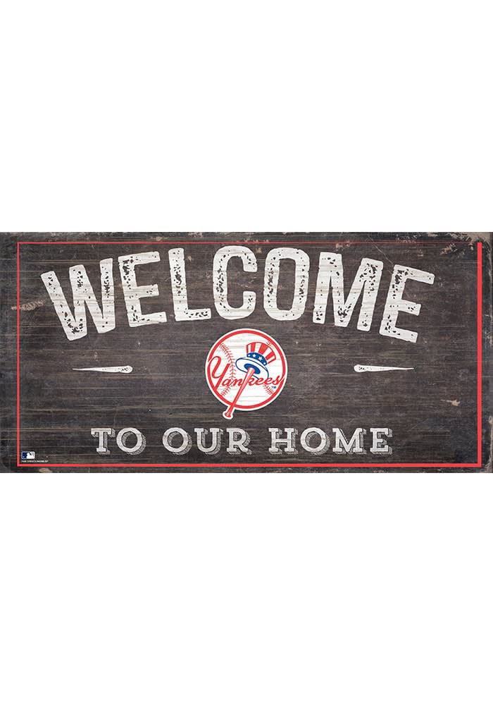 MLB Round Distressed Sign New York Yankees