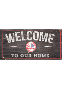 New York Yankees Welcome Distressed Sign
