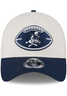 New Era Dallas Cowboys Mens Ivory 2024 Sideline Historic 39THIRTY Flex Hat