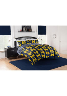 Navy Blue Michigan Wolverines Full Bed in a Bag Bedding
