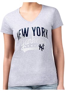 4Her New York Yankees Womens Grey Filigree Fitted Short Sleeve T-Shirt