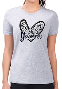 4Her New York Yankees Womens Grey Leopard Heart Fitted Short Sleeve T-Shirt
