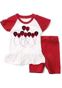 Wes and Willy Wisconsin Badgers Infant Girls   Set Top and Bottom