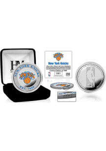 New York Knicks Color Silver Collectible Coin