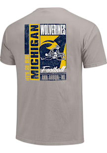 Michigan Wolverines Grey 0 Football Retro Poster Short Sleeve T Shirt