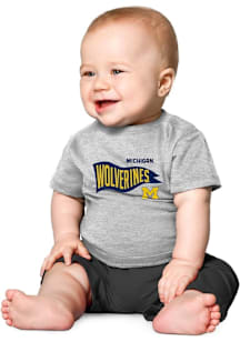 Infant Grey Michigan Wolverines Knobby Retro Short Sleeve T-Shirt