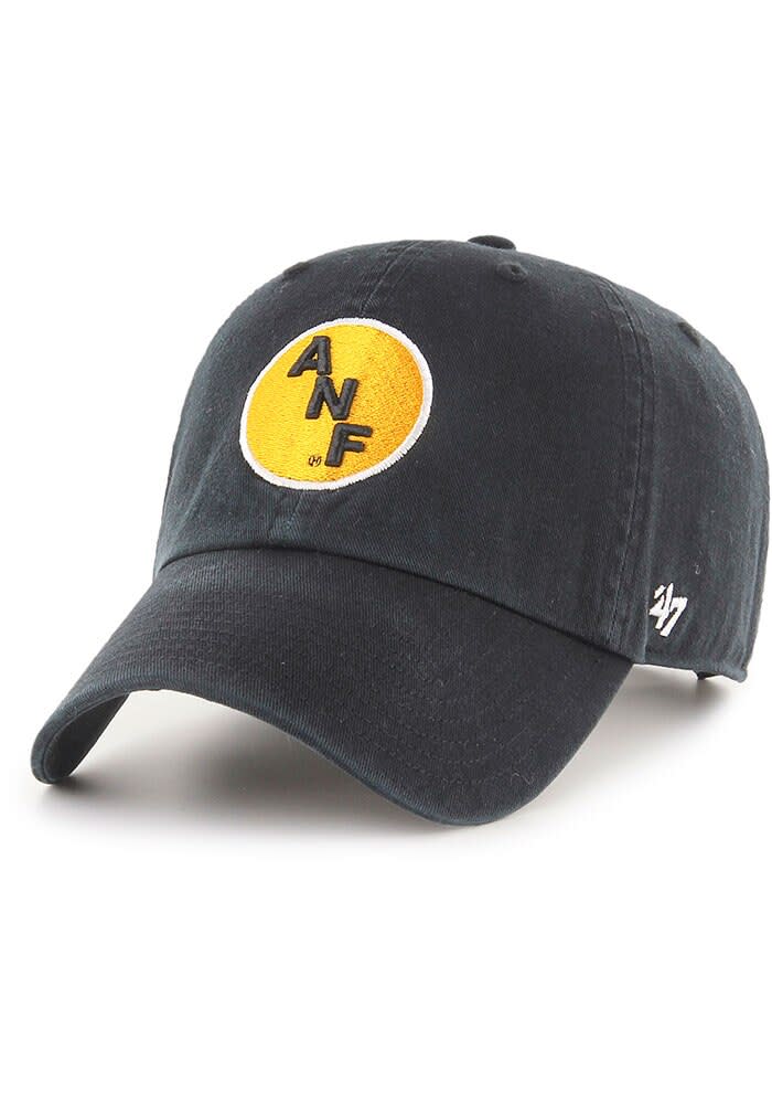 47 Iowa Hawkeyes Clean Up Adjustable Hat BLACK