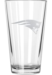 New England Patriots 17oz Etched Pint Glass