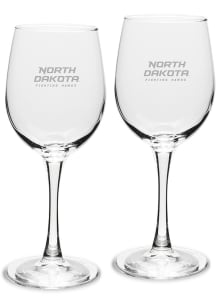 North Dakota Fighting Hawks Hand Etched Crystal Set of 2 12oz Wine Glass