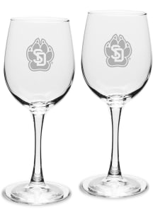 South Dakota Coyotes Hand Etched Crystal Set of 2 12oz Wine Glass