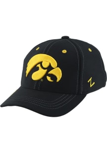 Iowa Hawkeyes Mens Black Back Yard Fitted Fitted Hat