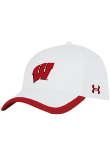 Under Armour White Wisconsin Badgers Blitzing Accent Adjustable Hat