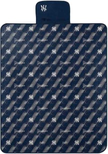 New York Yankees Hex Stripe Picnic Fleece Blanket