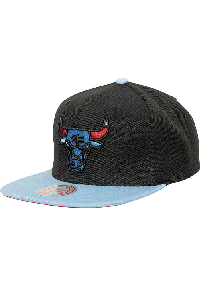Mitchell and Ness Chicago Bulls Black Reload 2.0 Mens Snapback Hat