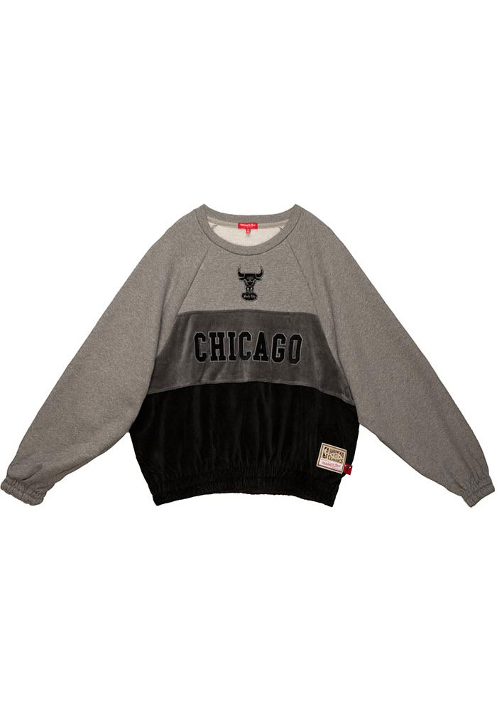 Mitchell and Ness Chicago Bulls Womens Grey Velour Crew Sweatshirt