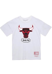 Mitchell and Ness Chicago Bulls White Team Basic Short Sleeve T Shirt