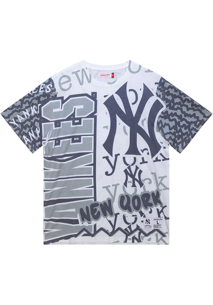 New York Yankees Mitchell And Ness Shorts Jumbotron 2.0 Sublimated Size  Small