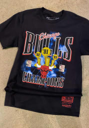 Mitchell and Ness Chicago Bulls Black Playoffs Short Sleeve T Shirt