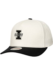 Mitchell and Ness Ivory Illinois Fighting Illini 2T CF Pro Crown Adjustable Hat