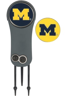 Yellow Michigan Wolverines Ball Marker Switchblade Divot Tool