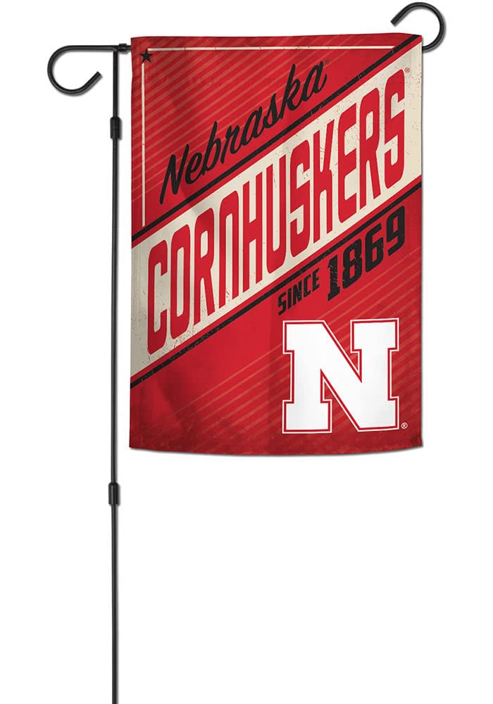 Nebraska Cornhuskers Desk Flags - 4x6 Inch Table Top Flags With Poles & Base, Officially Licensed - View #8