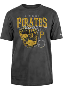 New Era Pittsburgh Pirates Black Old School Sport Short Sleeve T Shirt