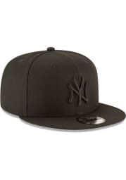 New Era New York Yankees Black on Black 9FIFTY Mens Snapback Hat