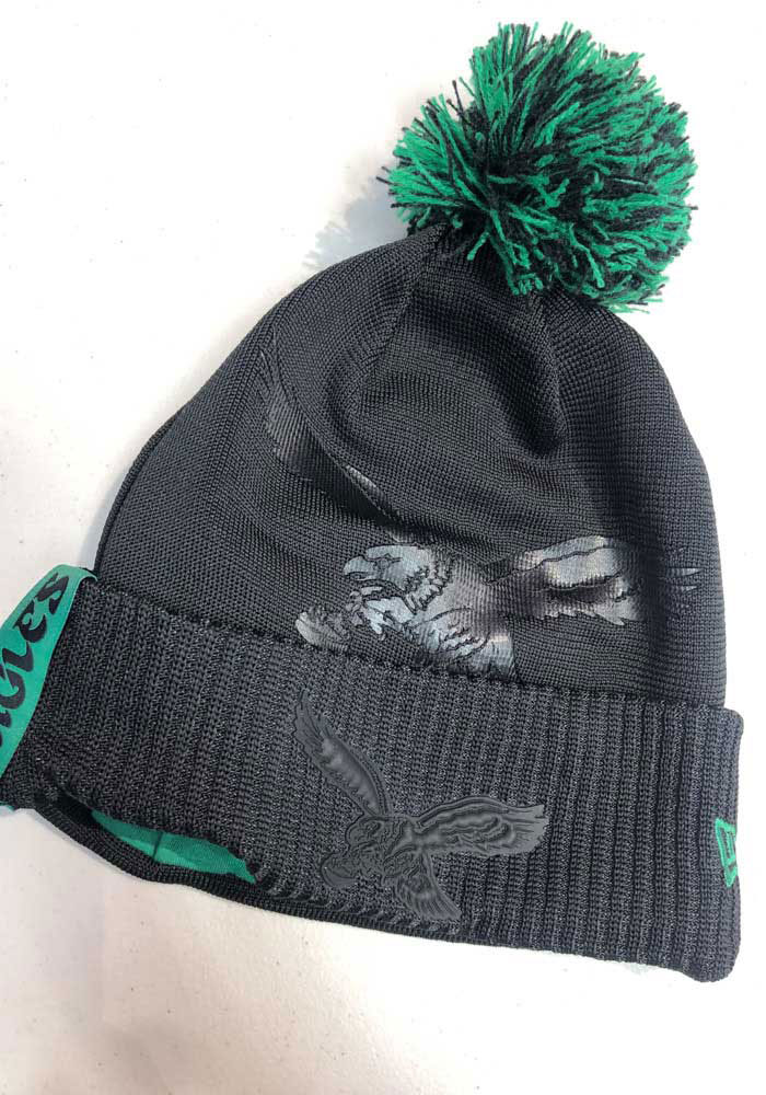 New Era Philadelphia Eagles Black Retro Dart Cuff Pom Tech Mens Knit Hat