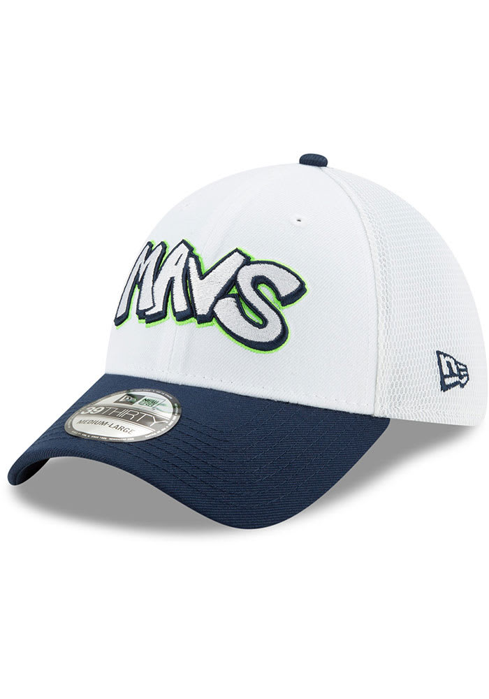 New Era Dallas Mavericks Mens White 2019 City Series Holiday 39THIRTY Flex Hat