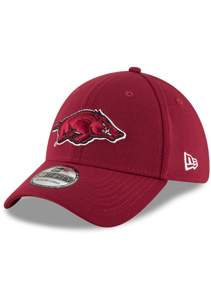New Era Arkansas Razorbacks Mens Red Team Classic 39THIRTY Flex Hat