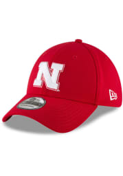 New Era Nebraska Cornhuskers Mens Red Team Classic 39THIRTY Flex Hat