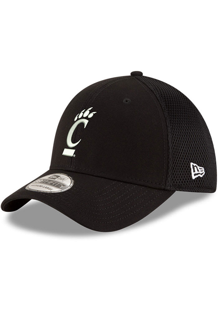 Cincinnati Bearcats and White Neo 39THIRTY Black New Era Flex Hat
