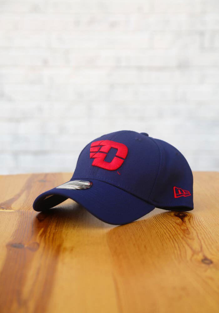 New Era Dayton Flyers Mens Navy Blue Team Classic 39THIRTY Flex Hat