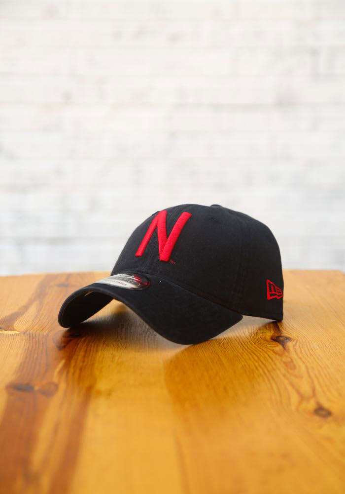 New Era Nebraska Cornhuskers Core Classic 9TWENTY Adjustable Hat - Black
