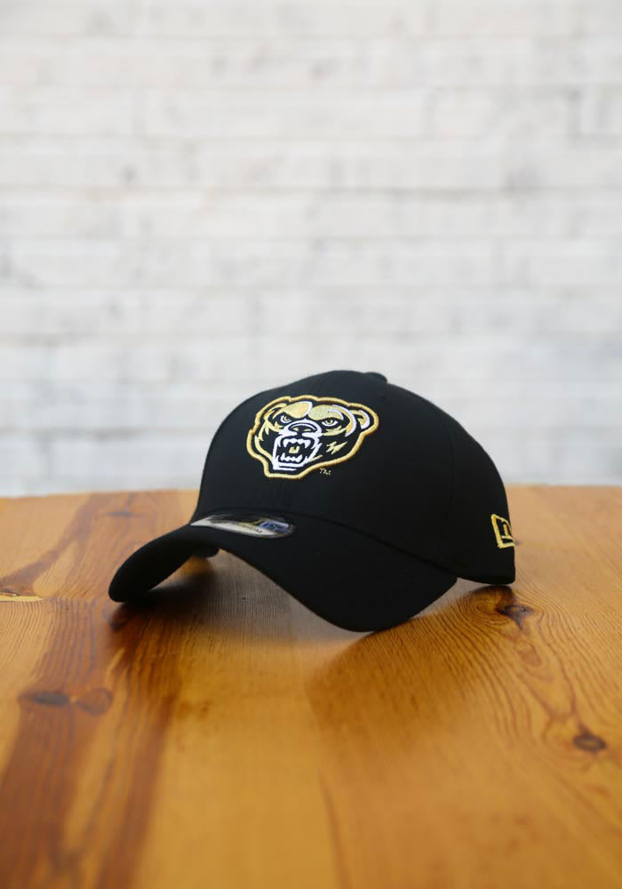 New Era Oakland University Golden Grizzlies Mens Black Team Classic 39THIRTY Flex Hat
