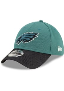 New Era Philadelphia Eagles Mens Midnight Green 2021 Sideline Road 39THIRTY Flex Hat