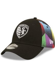 New Era Sporting Kansas City Mens Black MLS 2022 Pride 39THIRTY Flex Hat
