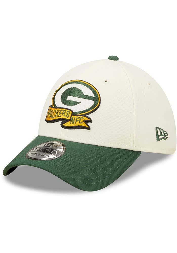 New Era Green Green Bay Packers 2022 Sideline Ink Dye Cuffed Knit Hat