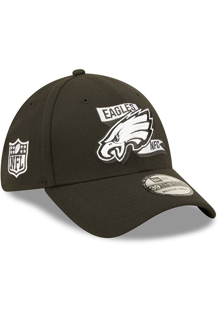 New Era Philadelphia Eagles Mens Black 2022 Sideline BW 39THIRTY Flex Hat