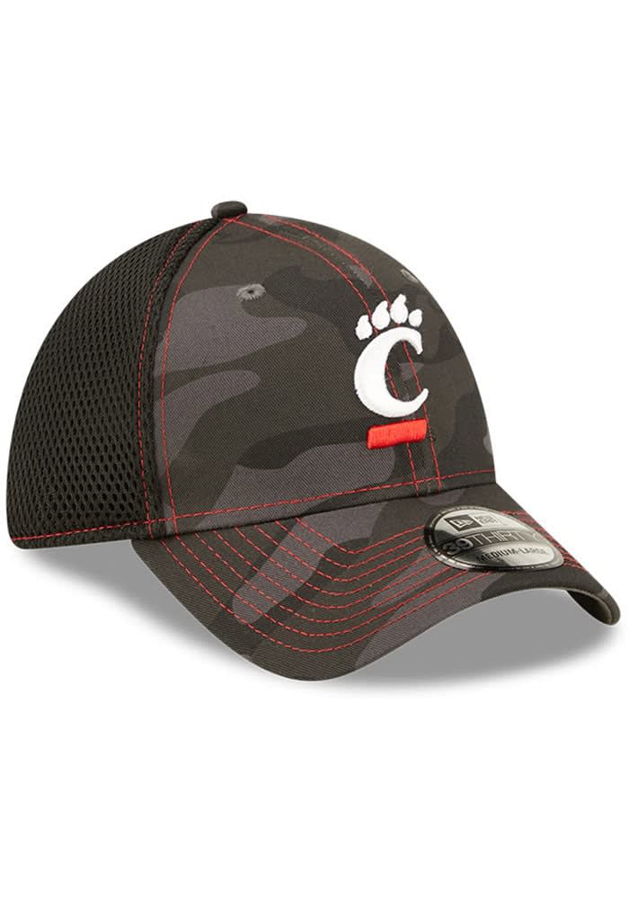 New Era Cincinnati Bearcats Mens Black Camo 39THIRTY Flex Hat