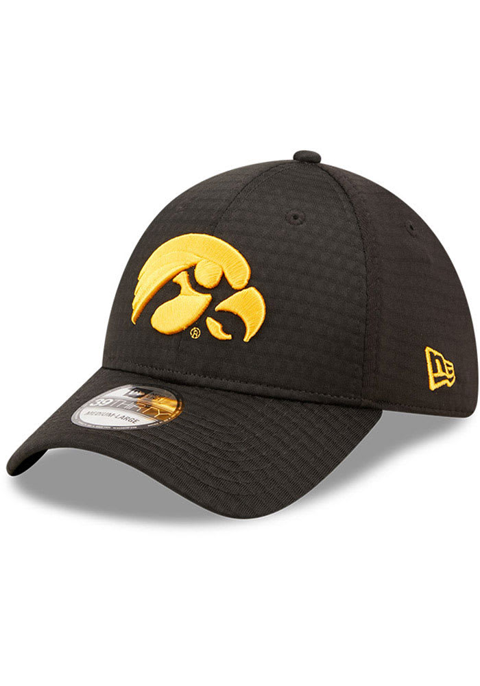New Era Iowa Hawkeyes Mens Black Essential 39THIRTY Flex Hat