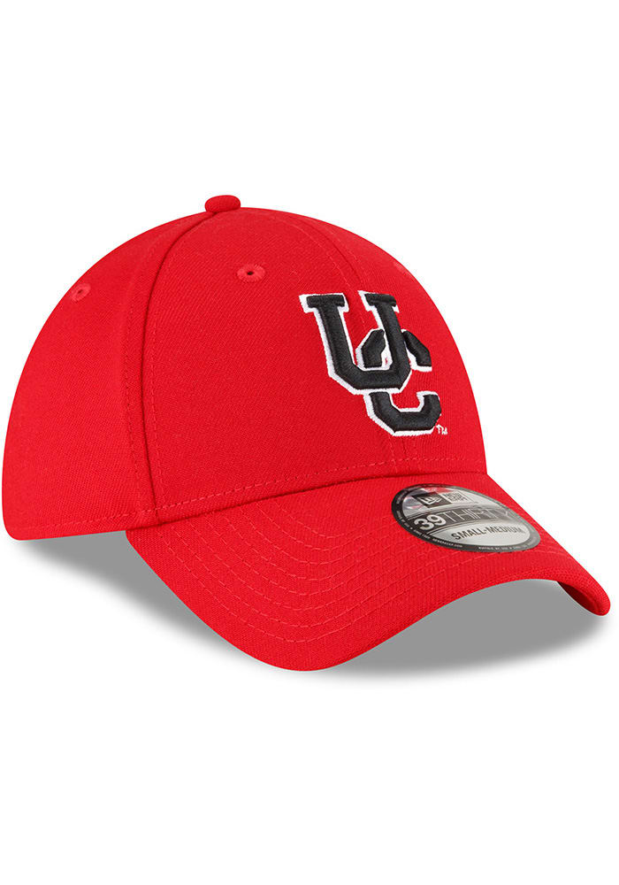 New Era Cincinnati Bearcats Mens Red Retro Team Classic 39THIRTY Flex Hat