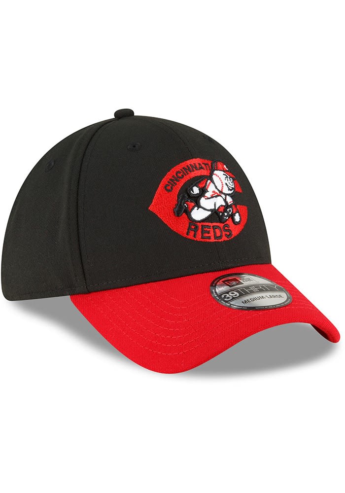 New Era Cincinnati Reds Mens Black Cooperstown 2T Team Classic Flex Hat