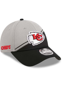 New Era Kansas City Chiefs 2023 Sideline GRA Stretch 9FORTY Adjustable Hat - Grey