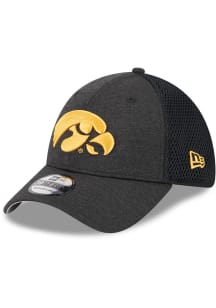 New Era Iowa Hawkeyes Mens Black 2T Basic 39THIRTY Flex Hat