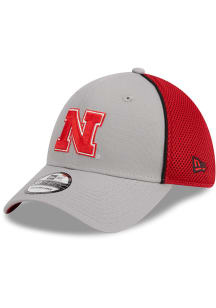 New Era Nebraska Cornhuskers Mens Grey Pipe Neo 39THIRTY Flex Hat