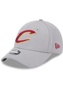 New Era Cleveland Cavaliers Grey Evergreen Stretch Snap 9FORTY Youth Adjustable Hat
